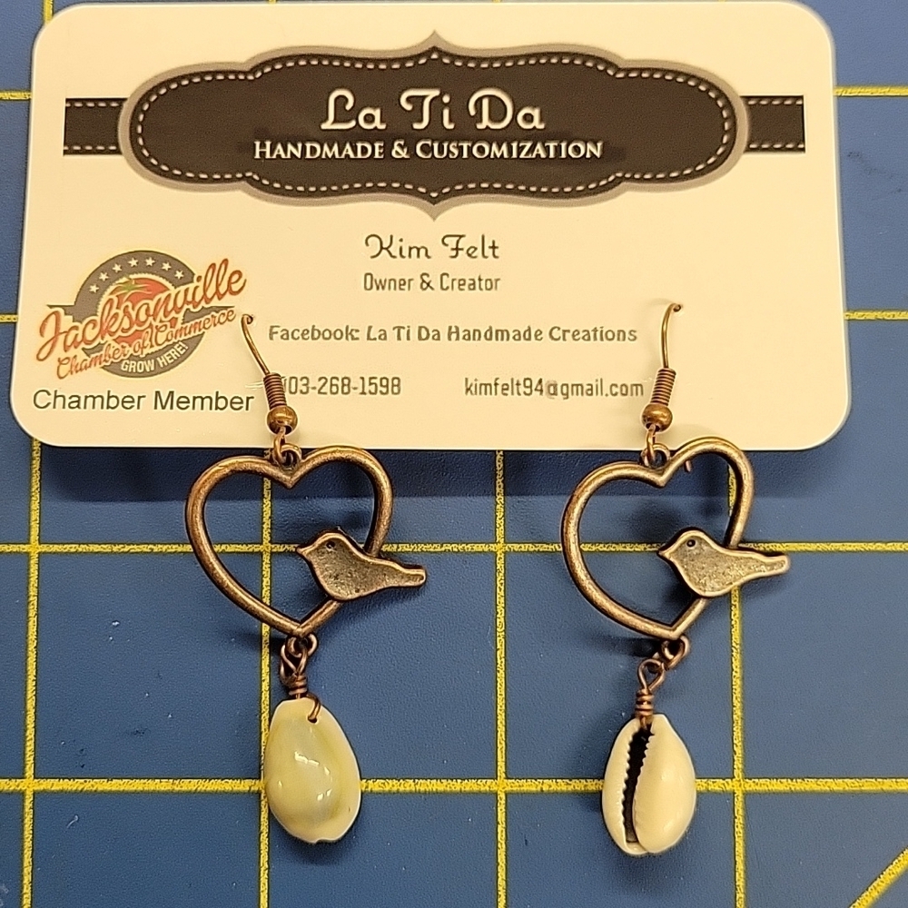 Bronze Tone  2" Dangle Turquoise Accent Earrings Seashell Bird